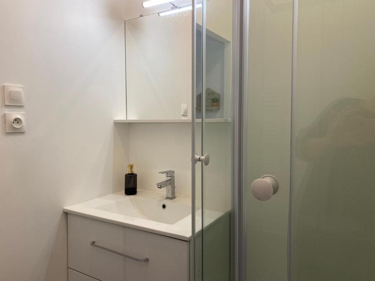 ניורט La Maison D'Angelique - Colocation Hoteliere A 150M Gare Tgv- Grande Cuisine Equipee & Salon - Fibre - Netflix מראה חיצוני תמונה