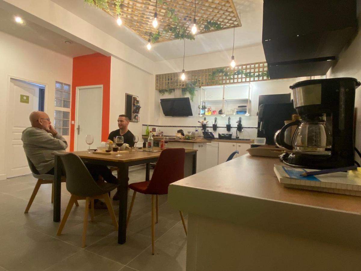 ניורט La Maison D'Angelique - Colocation Hoteliere A 150M Gare Tgv- Grande Cuisine Equipee & Salon - Fibre - Netflix מראה חיצוני תמונה