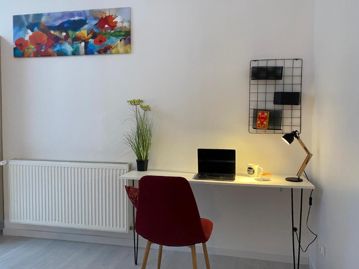 ניורט La Maison D'Angelique - Colocation Hoteliere A 150M Gare Tgv- Grande Cuisine Equipee & Salon - Fibre - Netflix מראה חיצוני תמונה